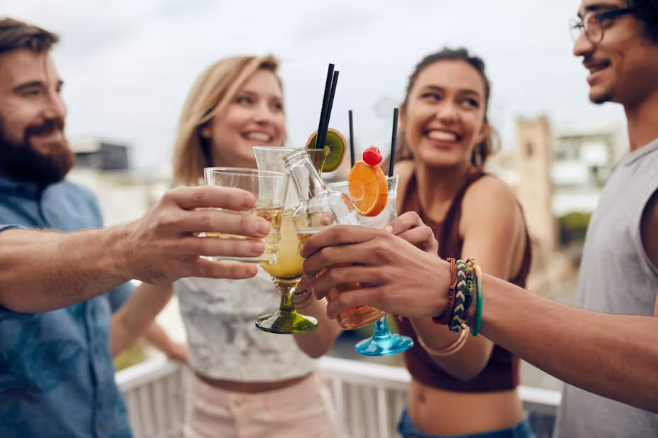 10 Tips for Socialising Without Alcohol – Lemon & Lemon